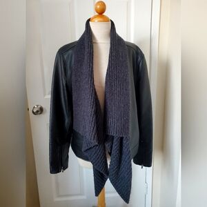 Black Faux Leather Jacket with Gray Knit Scarf Simply Vera Women's Size Large